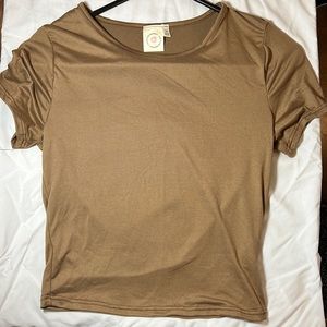 Silky XS tan t-shirt